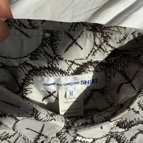 Comme des garçon x kaws print shirt - Picture 5 of 7